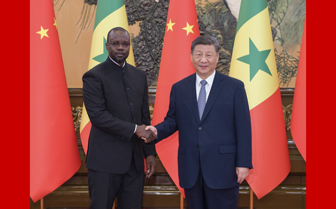 习近平会见塞内加尔总理松科