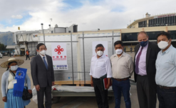 中国援助的第二批新冠疫苗运抵玻利维亚